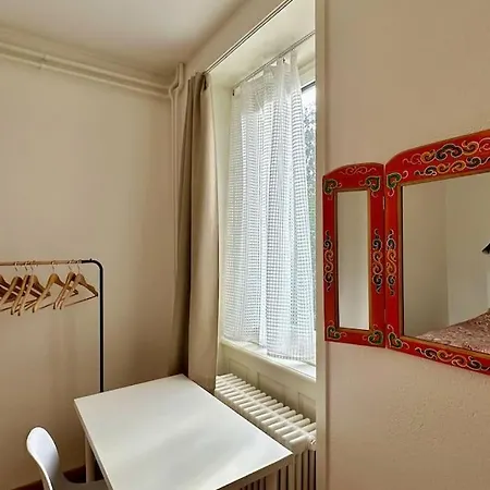 Wunderschoene Gartenwohnung In Apartamento Zurique