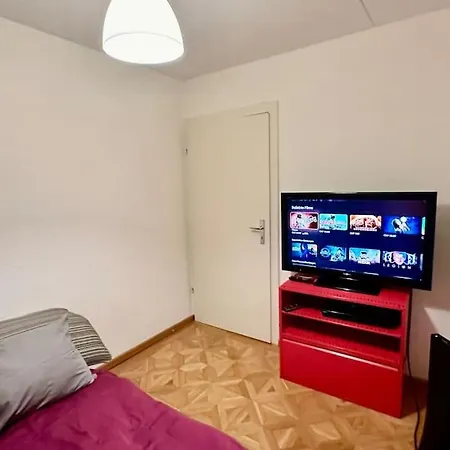 Wunderschoene Gartenwohnung In *