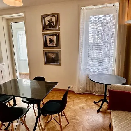 Wunderschoene Gartenwohnung In * Zürich